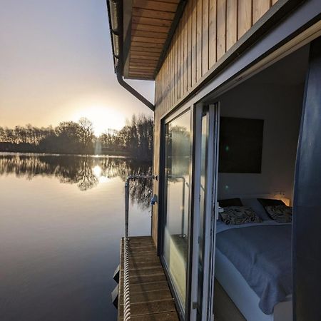 Hausboot Lena Hotel Папенбург Екстериор снимка